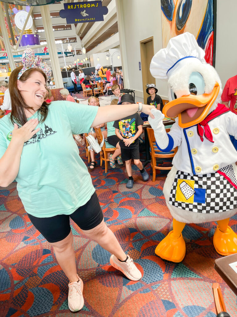 Who doesn't love dining with the characters at Disney World! Donald Duck, swoon :)